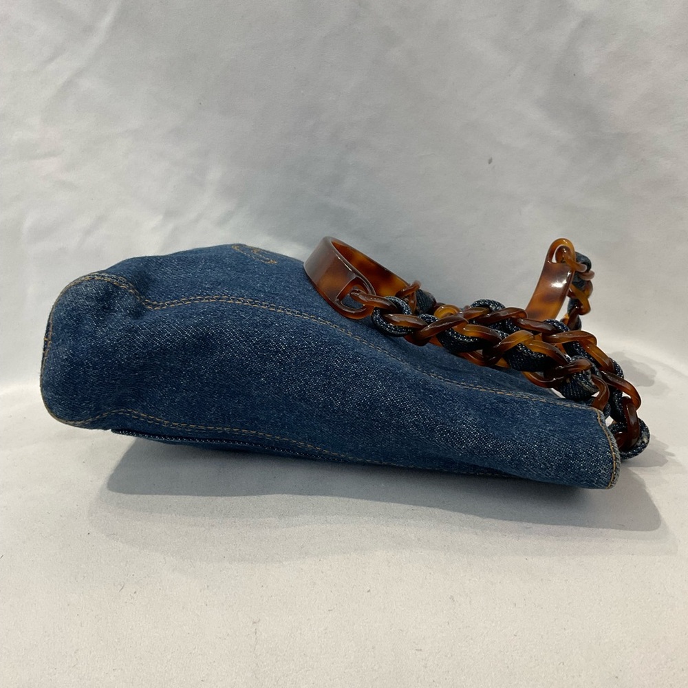 Chanel Tote - Picture 8 of 15